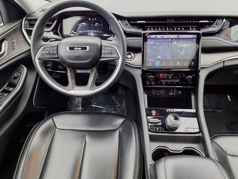 Used 2024 Jeep Grand Cherokee Limited 4xe image 6