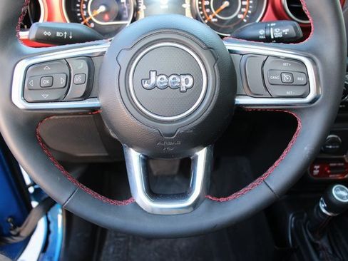 Used 2023 Jeep Gladiator Rubicon w/ LED Lighting Group image 10