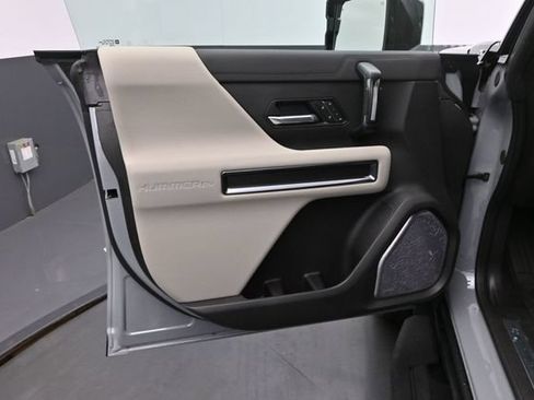 Used 2026 GMC Hummer EV SUV AWD/4WD image 20