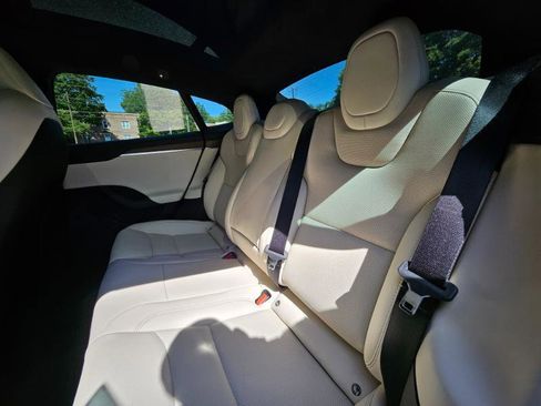 Used 2022 Tesla Model S AWD/4WD image 60