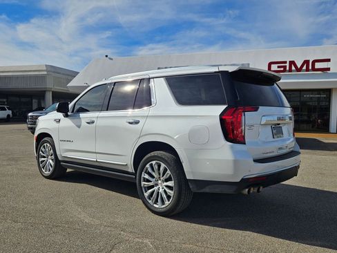 Used 2023 GMC Yukon Denali image 4
