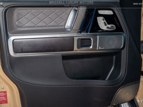 Used 2022 Mercedes-Benz G 550 image 17