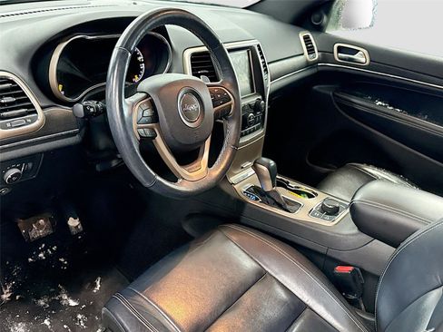 Used 2017 Jeep Grand Cherokee Limited w/ Trailer Tow Group IV image 7