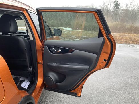 Used 2022 Nissan Rogue Sport SV w/ Technology Package image 31