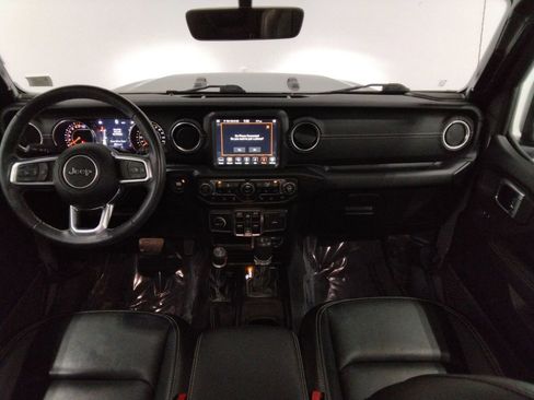 Used 2021 Jeep Wrangler Unlimited Sahara w/ Uconnect 4C Nav & Sound Group image 42