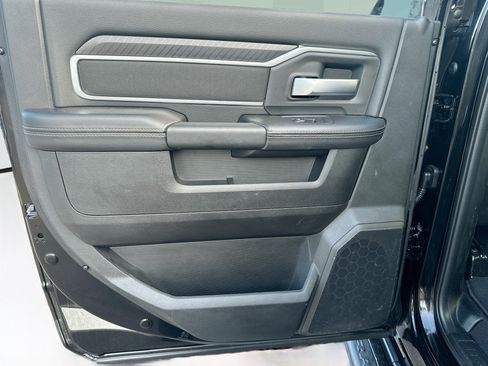 Used 2025 RAM 2500 Big Horn AWD/4WD image 27