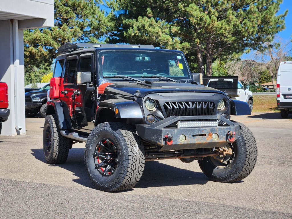 Used 2017 Jeep Wrangler Unlimited Sahara w/ Connectivity Group AWD/4WD image 1