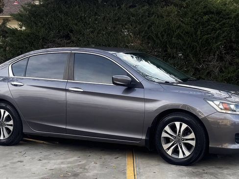 Used 2015 Honda Accord LX image 3