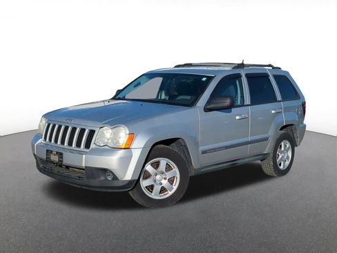 Used 2010 Jeep Grand Cherokee Laredo image 1