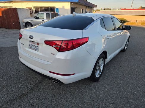 Used 2011 Kia Optima LX FWD image 18