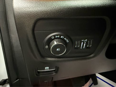 Used 2022 Jeep Grand Cherokee L Overland w/ Luxury Tech Group IV image 25