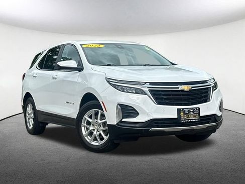 Used 2023 Chevrolet Equinox LT w/ LPO, Floor Liner Package AWD/4WD image 2