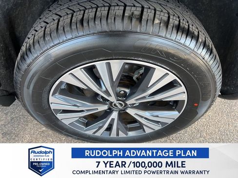 Used 2023 Nissan Rogue SV image 34
