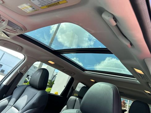 Used 2020 Subaru Ascent Limited w/ Technology Package AWD/4WD image 13