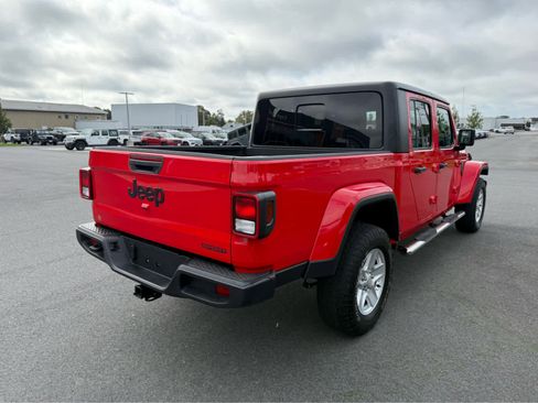 Used 2021 Jeep Gladiator Sport image 9