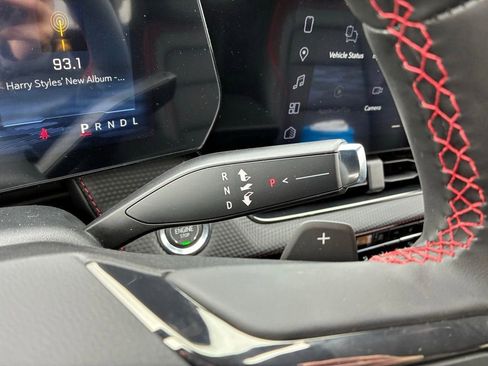 New 2026 Chevrolet Equinox RS image 23