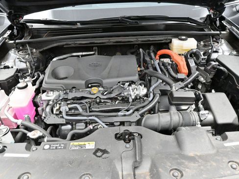 Used 2023 Toyota Crown Limited image 39