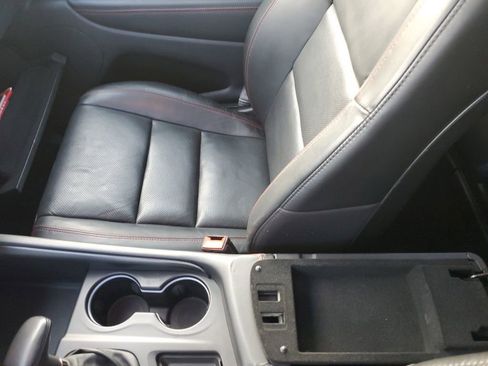 Used 2024 Dodge Durango GT image 25