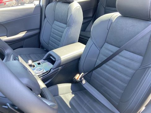 New 2026 Mitsubishi Outlander SE AWD/4WD image 16