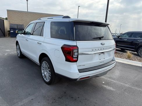 Used 2024 Ford Expedition Limited image 6