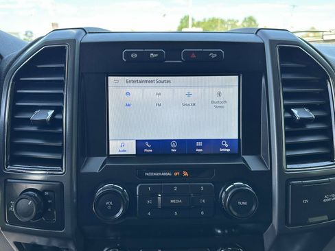 Used 2022 Ford F250 XLT w/ XLT Premium Package AWD/4WD image 9
