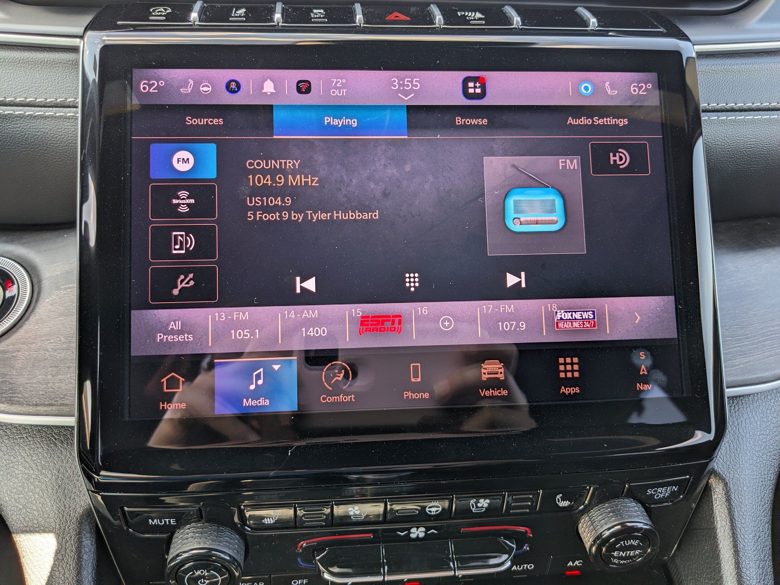 Used 2025 Jeep Grand Cherokee Limited w/ Luxury Tech Group II AWD/4WD image 19