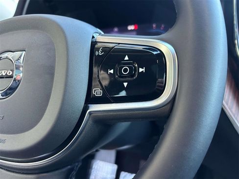 Used 2024 Volvo XC60 B5 Plus w/ Protection Package Premier image 20