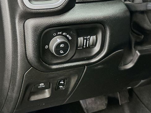 Used 2019 RAM 1500 Big Horn image 17