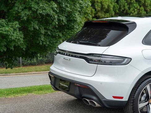 New 2025 Porsche Macan S image 13