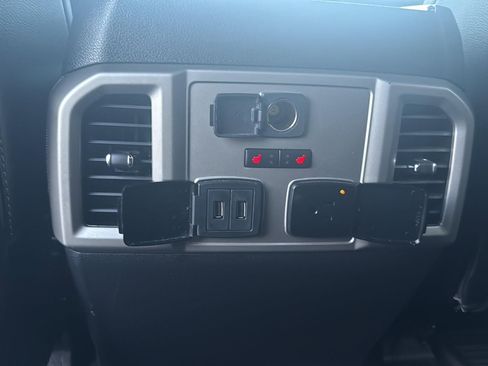 Used 2020 Ford F150 Lariat w/ Equipment Group 502A Luxury image 14