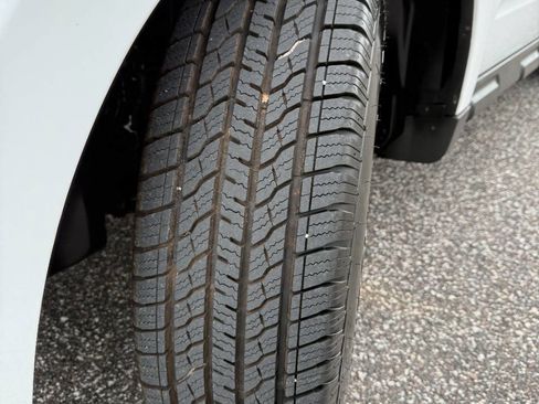 Used 2011 Ford Escape XLS w/ 101A Rapid Spec Order Code image 26