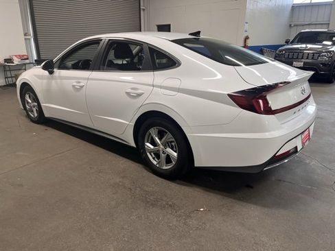 Used 2023 Hyundai Sonata SE w/ Cargo Package image 5