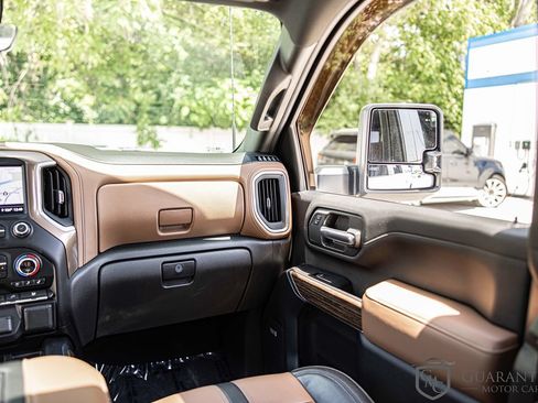 Used 2020 Chevrolet Silverado 3500 High Country AWD/4WD image 33