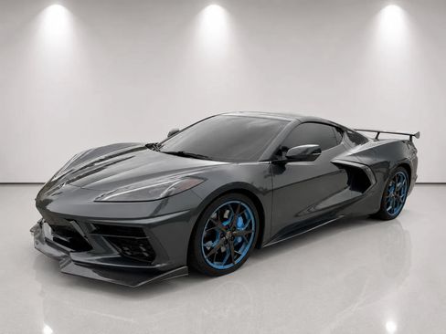 Used 2021 Chevrolet Corvette Stingray Premium Cpe w/ Z51 Performance Package RWD image 5