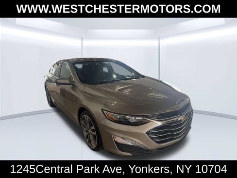 Used 2022 Chevrolet Malibu LT FWD image 3