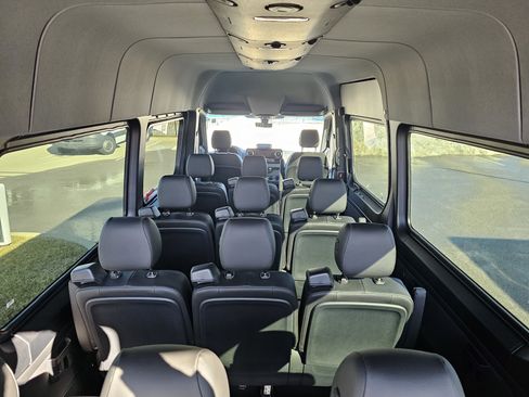 New 2025 Mercedes-Benz Sprinter 2500 image 8