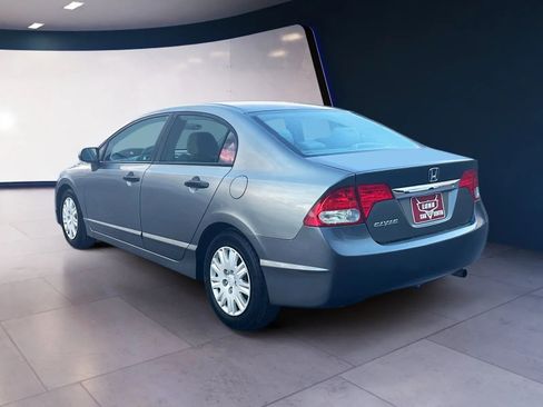 Used 2011 Honda Civic DX-VP image 3
