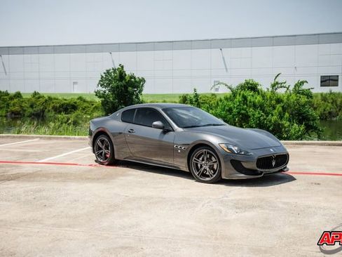 Used 2017 Maserati GranTurismo Sport image 19