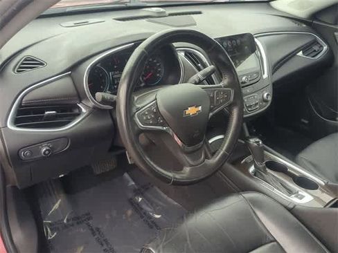 Used 2016 Chevrolet Malibu Premier w/ Driver Confidence Package II image 10