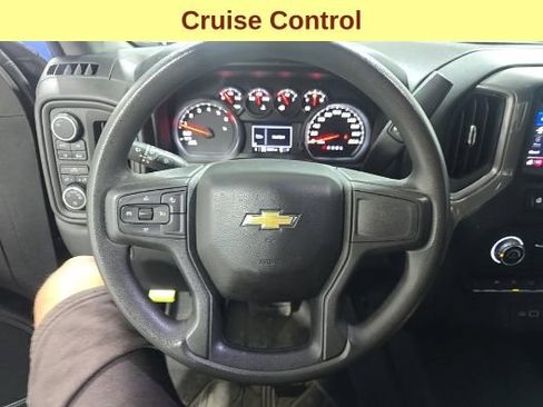 Used 2022 Chevrolet Silverado 1500 Custom AWD/4WD image 11