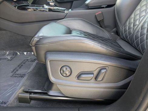 Used 2024 Audi SQ5 Premium Plus w/ S Sport Package image 22