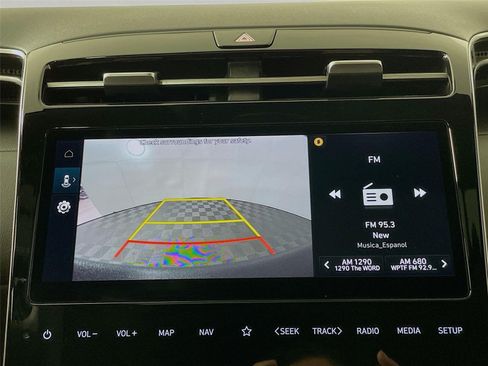 Used 2024 Hyundai Santa Cruz SEL w/ Activity Package FWD image 17