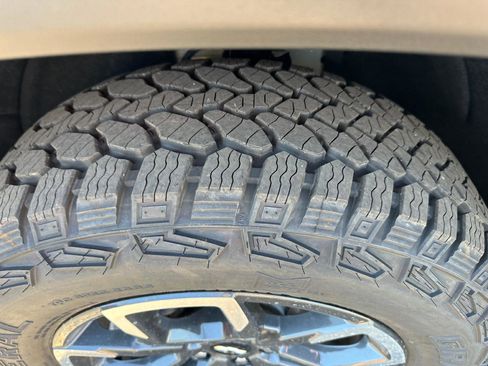 New 2026 Chevrolet Equinox ACTIV w/ Convenience Package III image 8