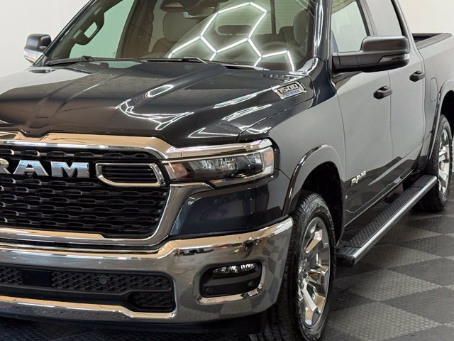 Used 2025 RAM 1500 Big Horn AWD/4WD image 7