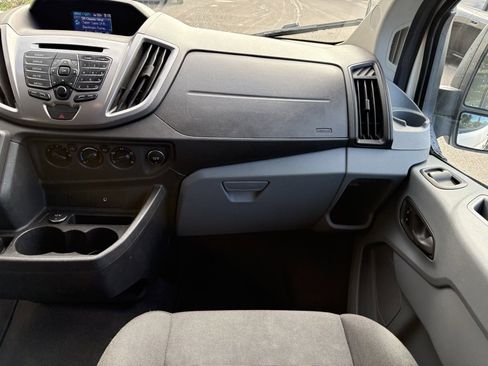 Used 2015 Ford Transit 150 XLT image 10
