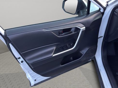 Used 2024 Toyota RAV4 LE image 13