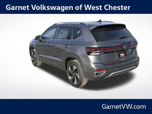 New 2026 Volkswagen Taos SE AWD/4WD image 3