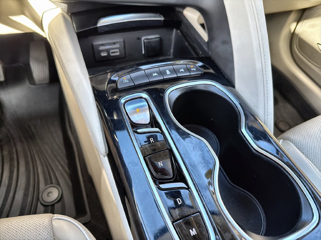 Used 2022 Buick Envision Avenir w/ Technology Package II FWD image 20