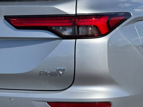 New 2025 Mitsubishi Outlander SE AWD/4WD image 26