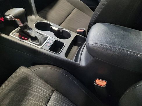 Used 2017 Kia Sportage LX image 26